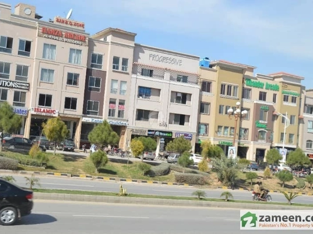 1 Bed Fully Furnished Apartment For Rent in Bahria Spring North, Bahria Town Phase 7  Rawalpindi