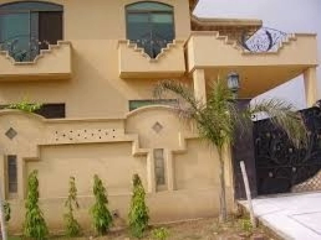 5 Marla House for rent In Central Ghani Park For rent
